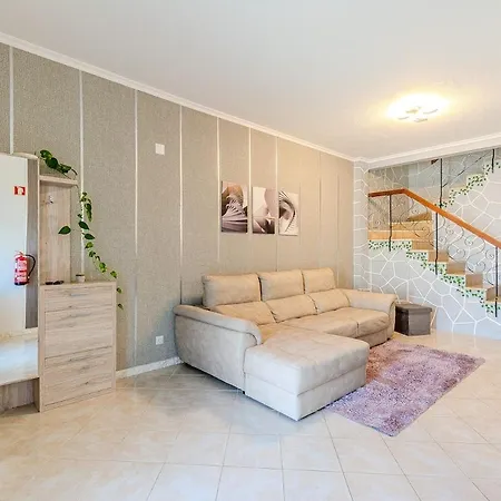 Сasa de vacaciones Stairs To Happiness